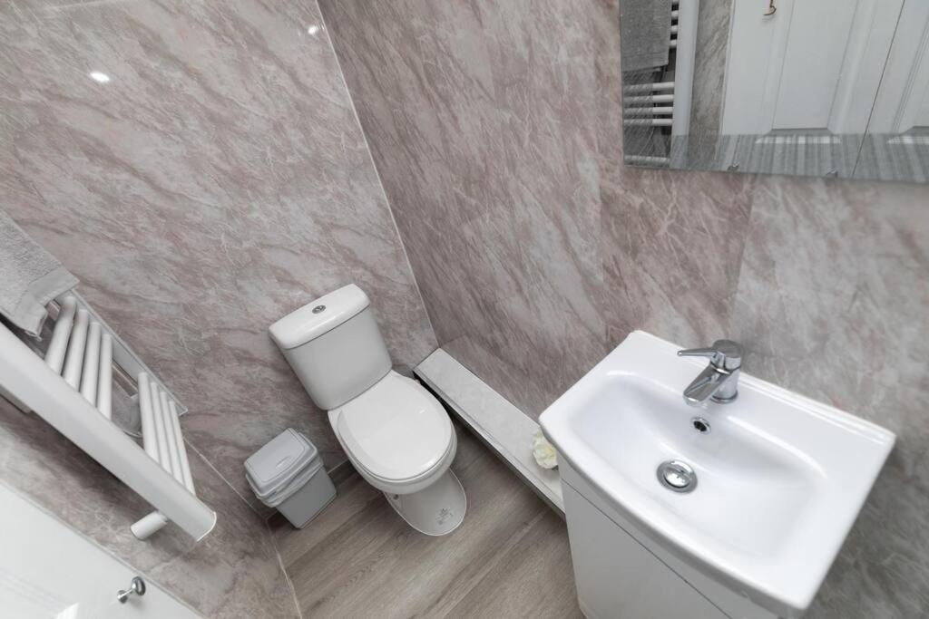 Luxury Living - Lovely 1 Bedroom Apartment ستوكتون أون تيز المظهر الخارجي الصورة