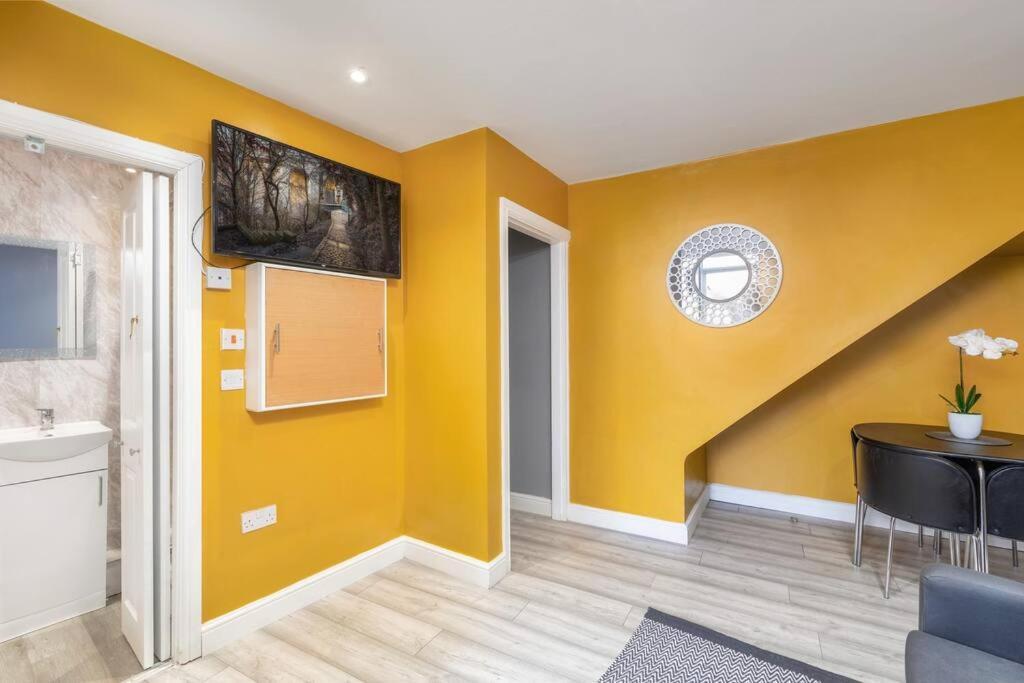 Luxury Living - Lovely 1 Bedroom Apartment ستوكتون أون تيز المظهر الخارجي الصورة